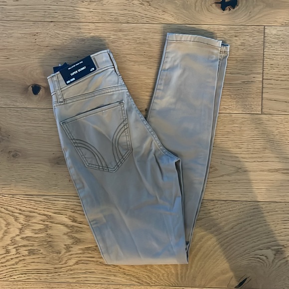 Hollister Super Skinny High rise NWT - Picture 6 of 6